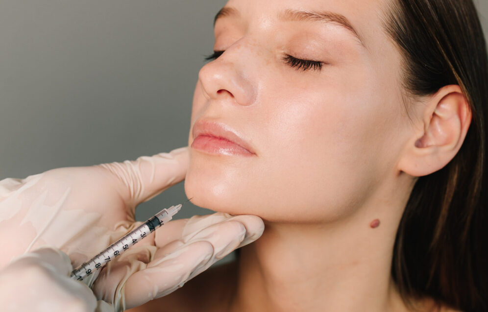 chin-contouring-by-cosmetic-injection-expert-doct-2026-02-08-00-37-11-utc